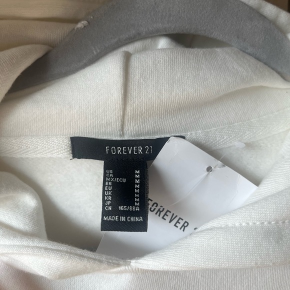 F21 NWT Cropped Smilley  Face Hoodie Size M - Picture 3 of 4